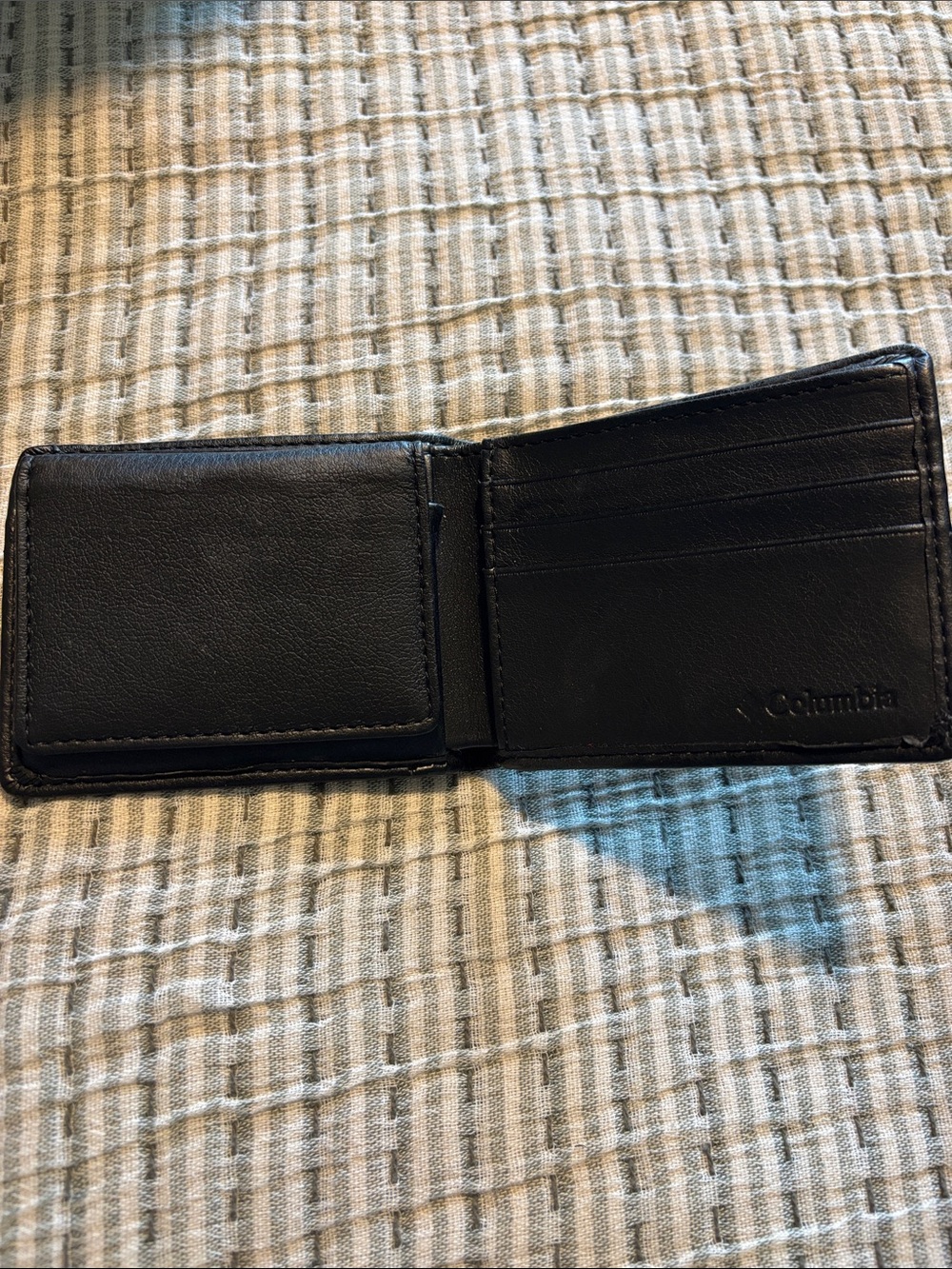 Columbia Black Leather wallet, Bi-Fold Card Holder